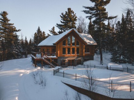 Chalet White Wolf – Chalet à louer à Mille-Isles
