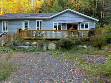 Chalet meublé à louer à Chertsey avec SPA et Sauna – Chalet à louer à Chertsey